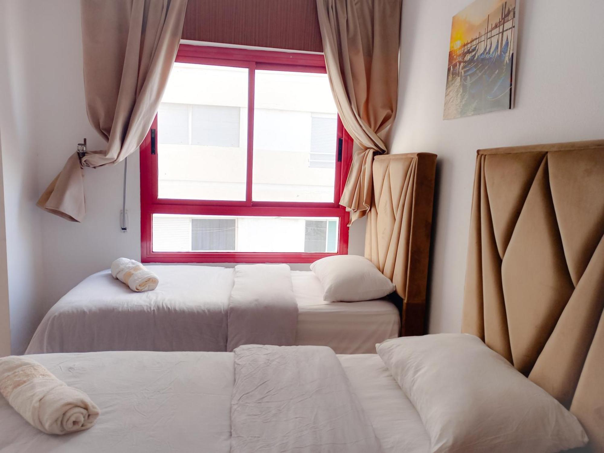 Appartement A Malabata En Face Centre Commercial Megarama & La Gare De Tgv M2 丹吉尔 外观 照片