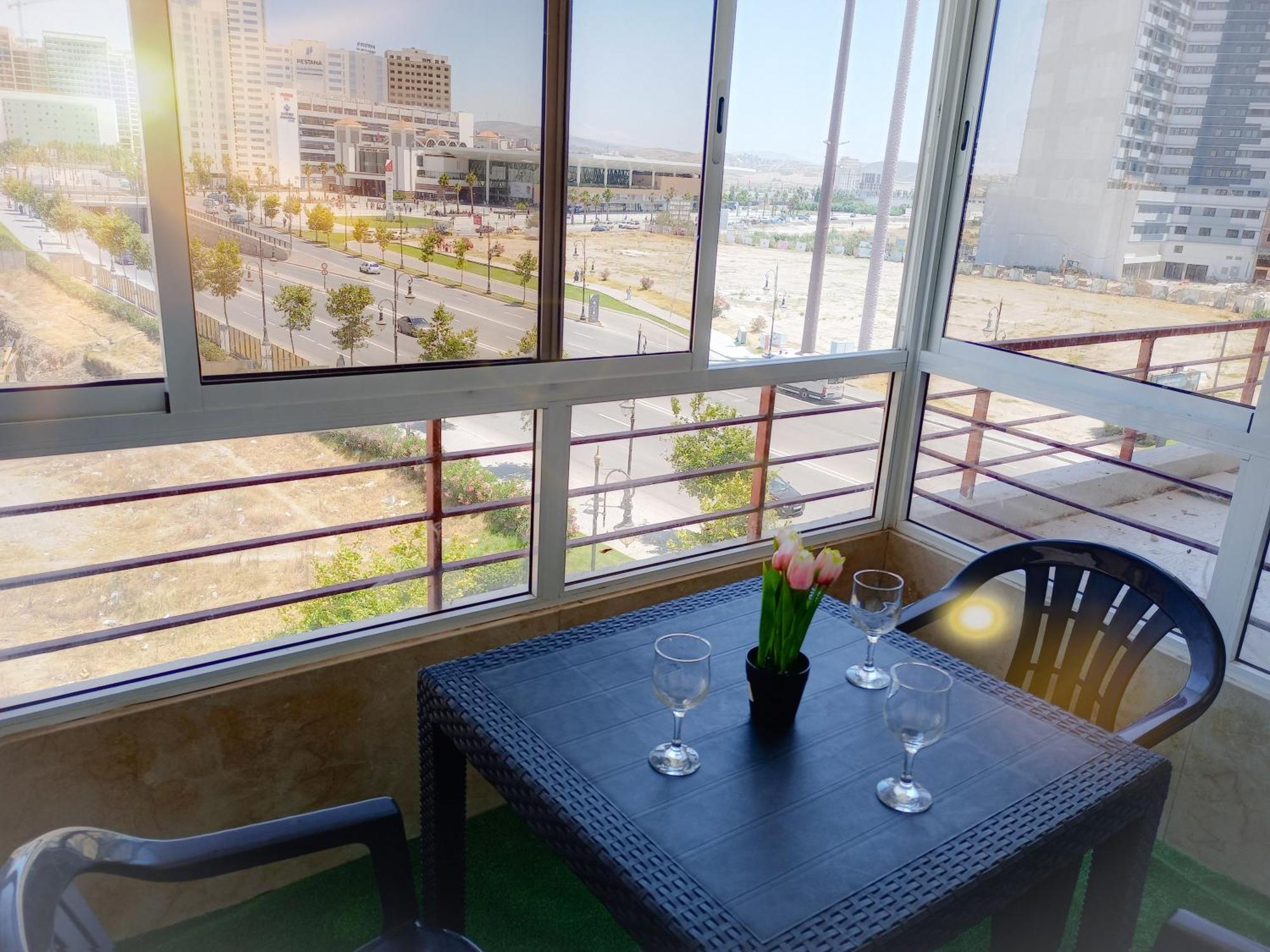 Appartement A Malabata En Face Centre Commercial Megarama & La Gare De Tgv M2 丹吉尔 外观 照片
