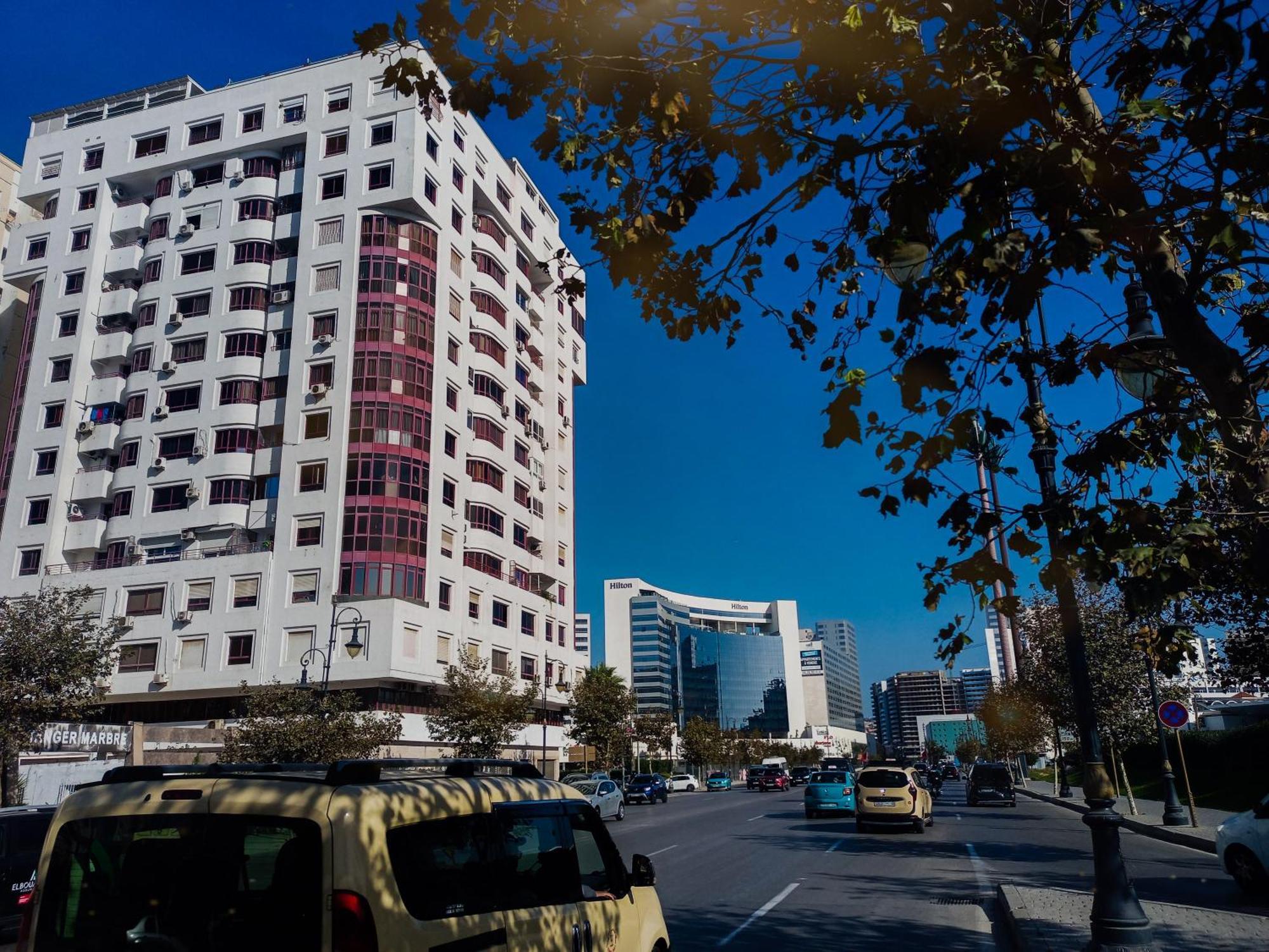 Appartement A Malabata En Face Centre Commercial Megarama & La Gare De Tgv M2 丹吉尔 外观 照片